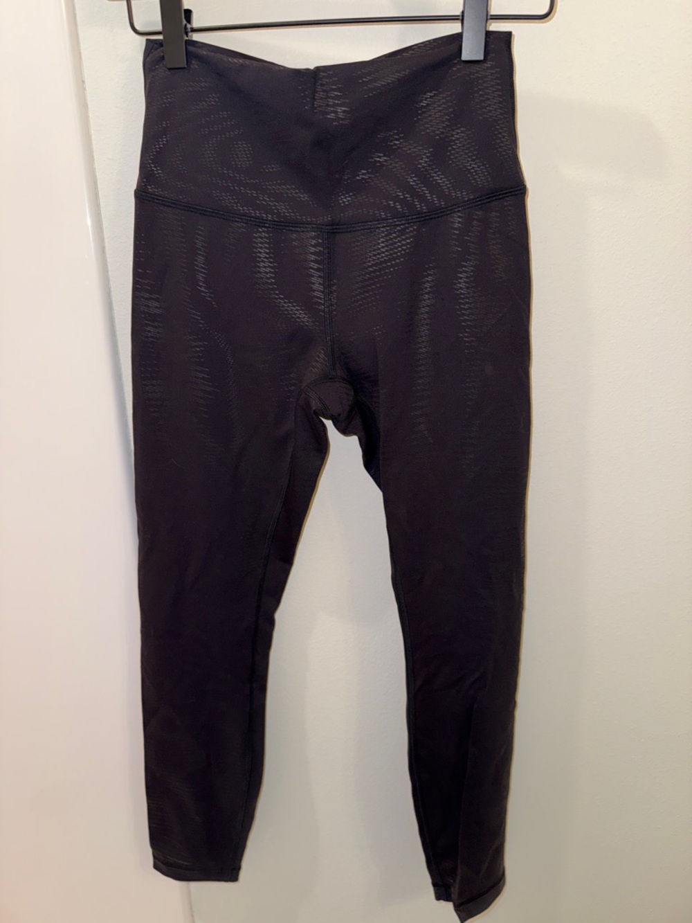 lululemon athletica Black Textured High-Rise Leggings